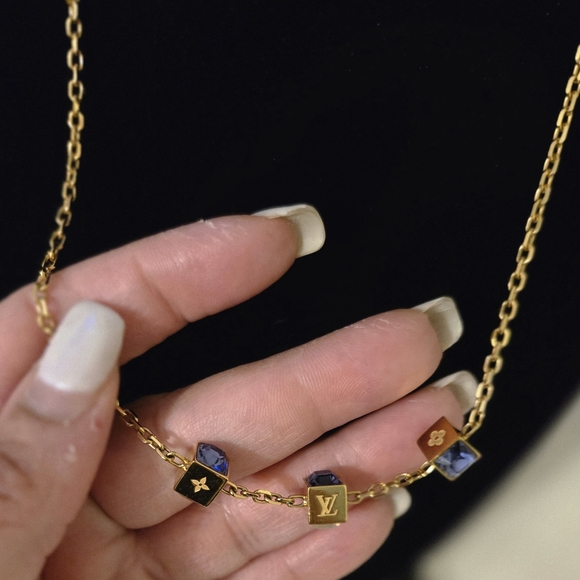 💯 Authentic Louis Vuitton Collier Gamble Necklace and Jewelry Box - Picture 4 of 14
